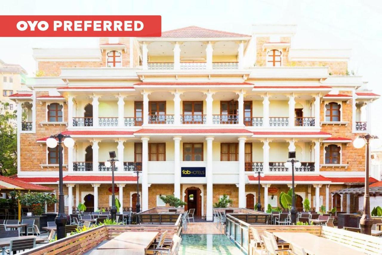 Collection O Hotel Rajwada Near The Pavillion Пюн Екстериор снимка