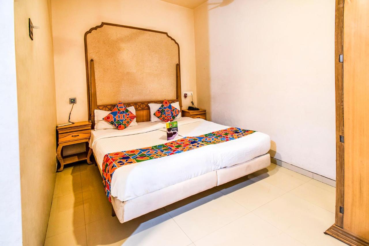 Collection O Hotel Rajwada Near The Pavillion Пюн Екстериор снимка